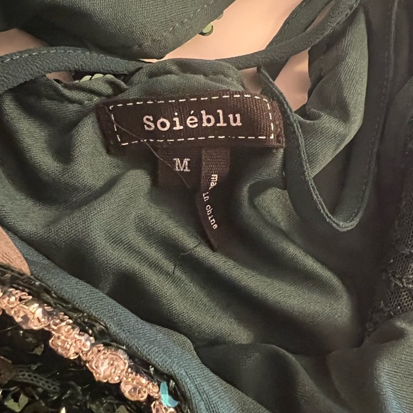 Soieblu Alexa Green sequin long sleeved midi dress size medium - Picture 3 of 6